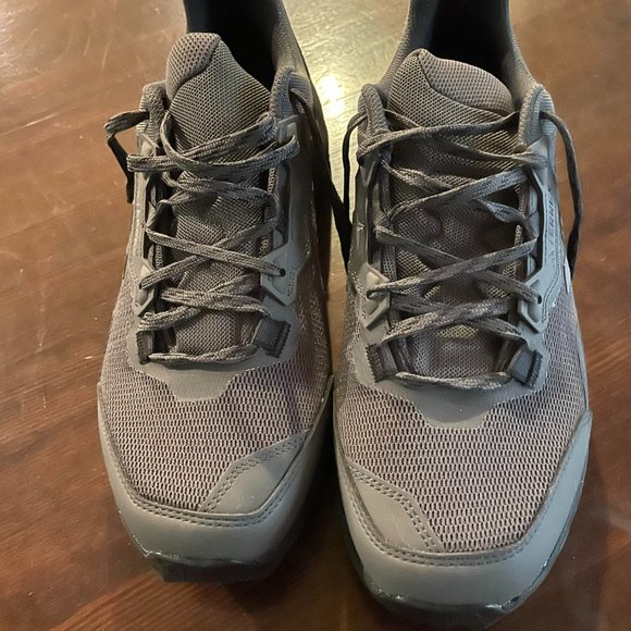 adidas Outdoor Terrex AX4 Hiking Shoe Men's 10.5 - Picture 4 of 11